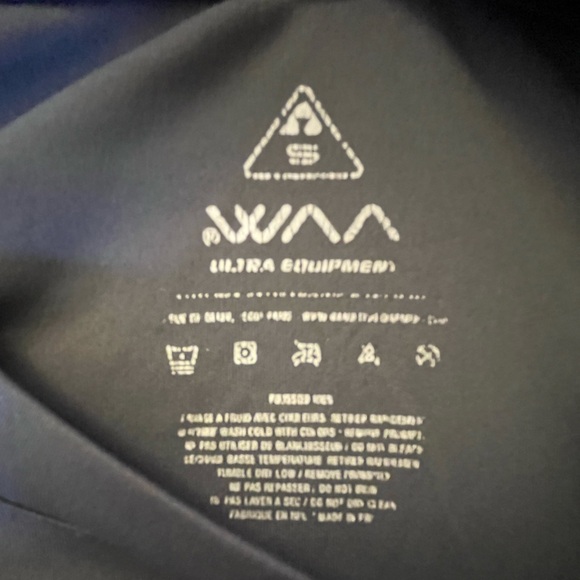 WAA Ultra Equipment tech shirt - Picture 6 of 8